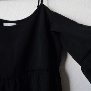 1 State Peep Shoulder Top